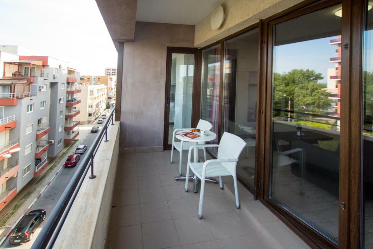 Lake Boutique Apartments & Rooms Мамая Екстериор снимка